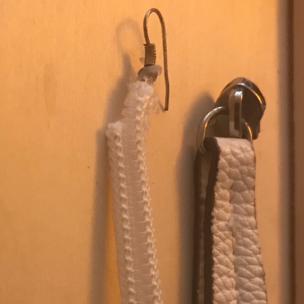 Zipper earrings - Picture 4 of 4